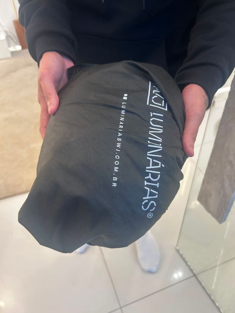 Entrega para o cliente Luminárias